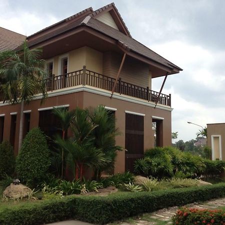 Huaymuang Apartment Ubon Ratchathani Exterior foto